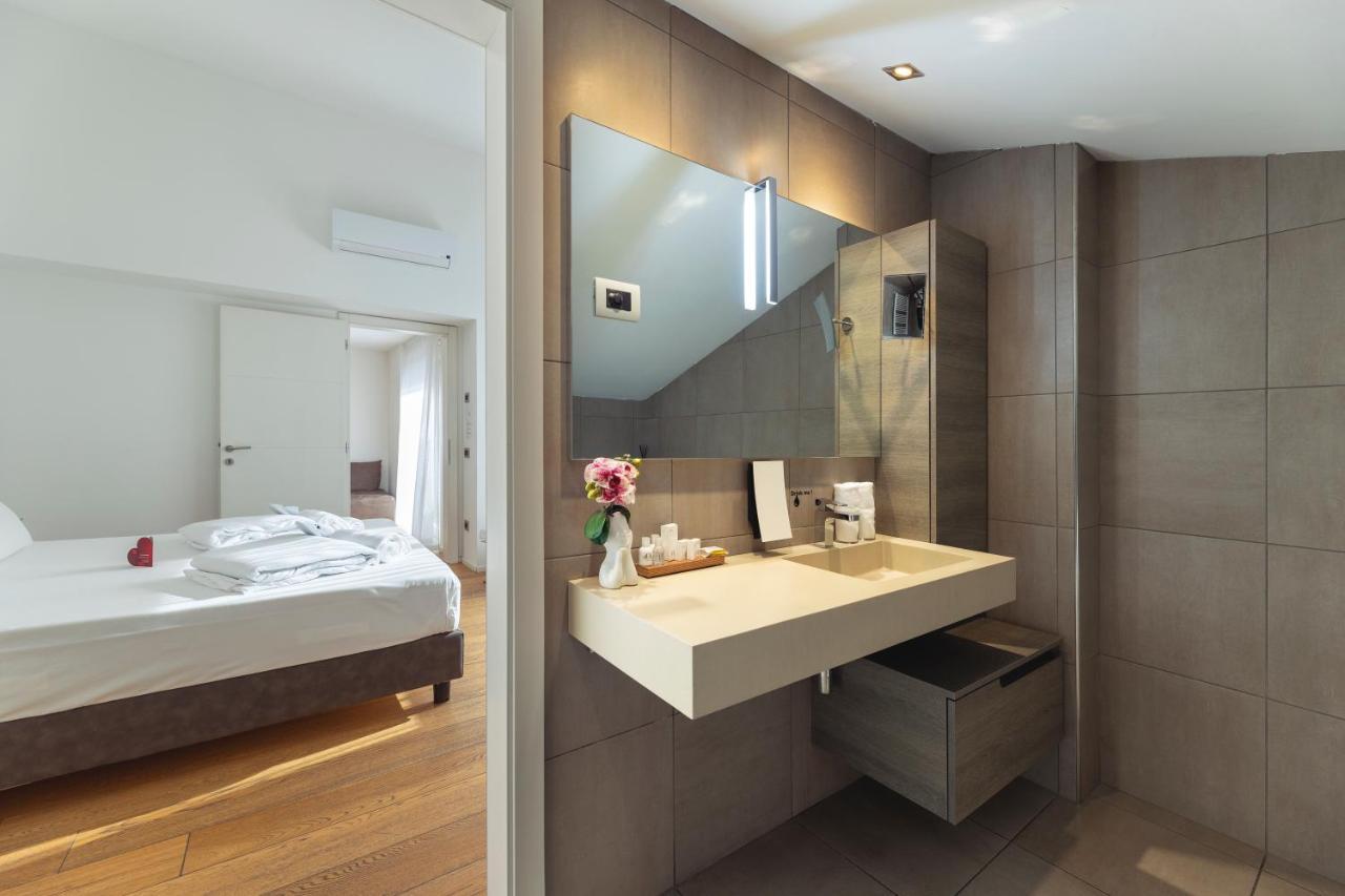 Heart Of Trento Loft & Rooms ภายนอก รูปภาพ
