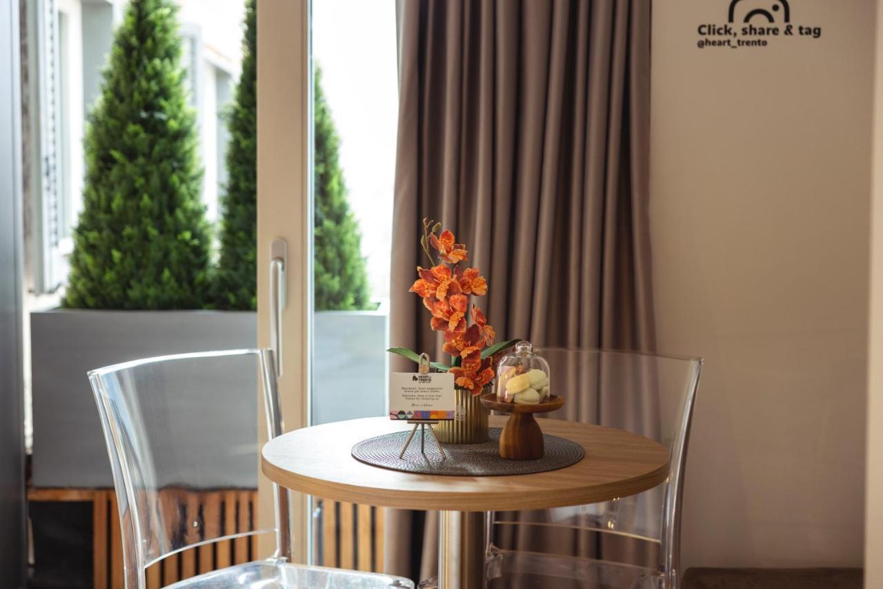 Heart Of Trento Loft & Rooms ภายนอก รูปภาพ